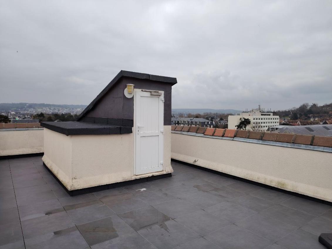 Appartement 3 Chambres Avec Roof Top A 5 Mn De La Plage Довіль Екстер'єр фото